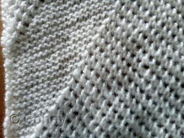 Schal Lochmuster mit Schrägstreifen – Strickanleitung PDF